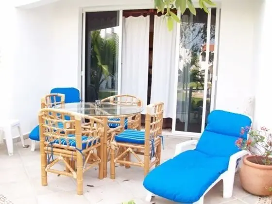 Family Ev, Havuz Kullanımı, Muhtelif Manzaralı