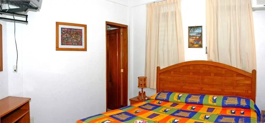 Süit (No Kitchenette)