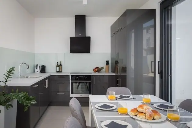 Luxury Villa, Deniz Manzaralı (Terza)