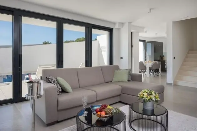 Luxury Villa, Deniz Manzaralı (Terza)