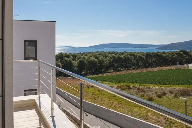 Luxury Villa, Deniz Manzaralı (Terza)