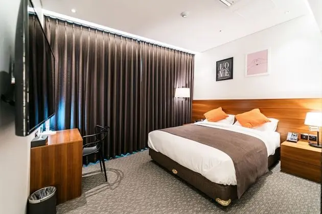 Superior Tek Büyük Yataklı Oda, 1 En Büyük (King) Boy Yatak, Sigara İçilmez, Şehir Manzaralı