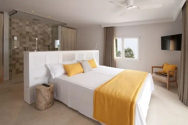 Grand Villa