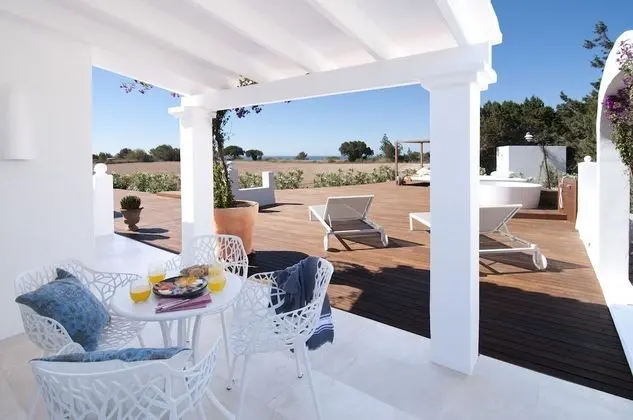 Grand Villa