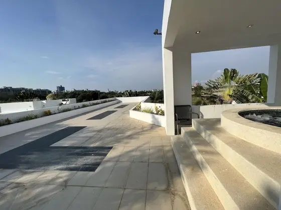 Five-Bedroom Villa with  Private Pool and Jacuzzi Village Palm Oasis