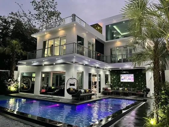 Grand Villa, Birden Çok Yatak Odası, Sauna