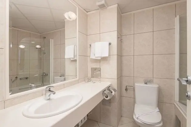 Basic İki Ayrı Yataklı Oda, Balkon, Kısmi Deniz Manzaralı