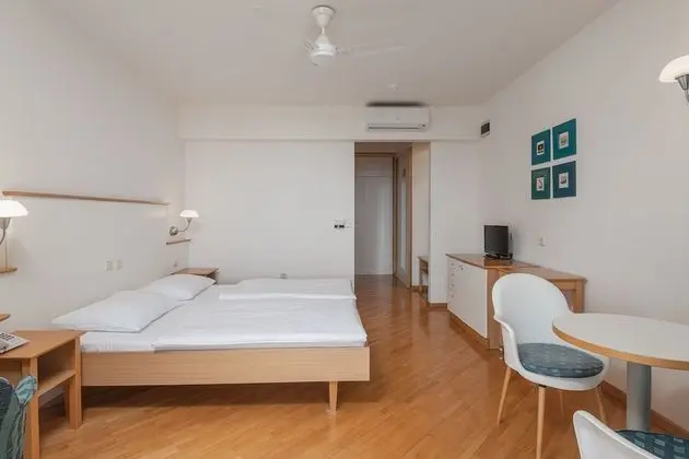 Comfort Apart Daire, Teras, Kısmi Deniz Manzaralı