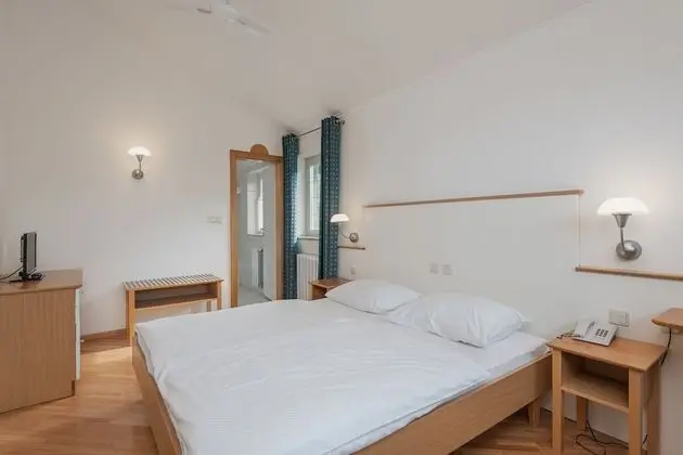 Stüdyo, Balkon, Kısmi Deniz Manzaralı