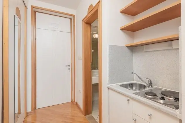 Stüdyo, Balkon, Kısmi Deniz Manzaralı