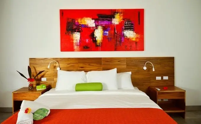 Garden View  Deluxe Room Kingsize bed