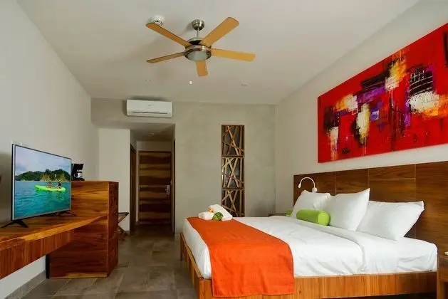 Garden View  Deluxe Room Kingsize bed