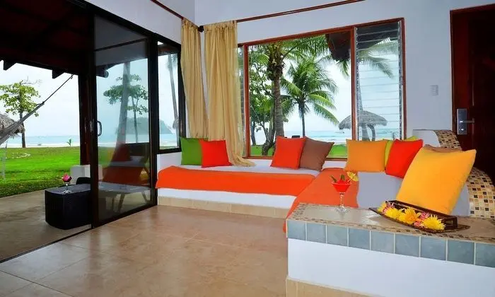 Luxury Villa, 3 Yatak Odası, Denize Sıfır