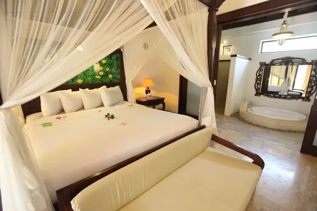 Jacuzzi Villa