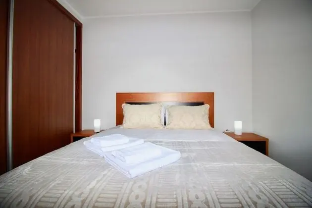 Apart Daire, Havuz Manzaralı