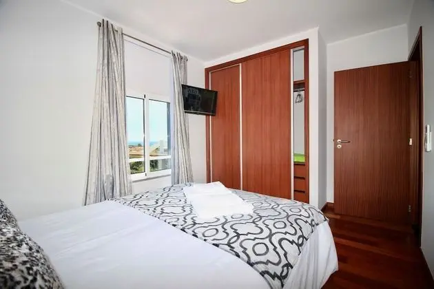 Apart Daire, Havuz Manzaralı