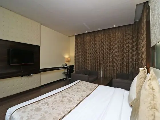 Deluxe Tek Büyük Yataklı Oda, 1 Yatak Odası, Sigara İçilebilir