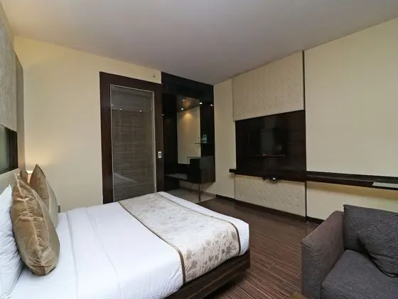 Deluxe Tek Büyük Yataklı Oda, 1 Yatak Odası, Sigara İçilebilir