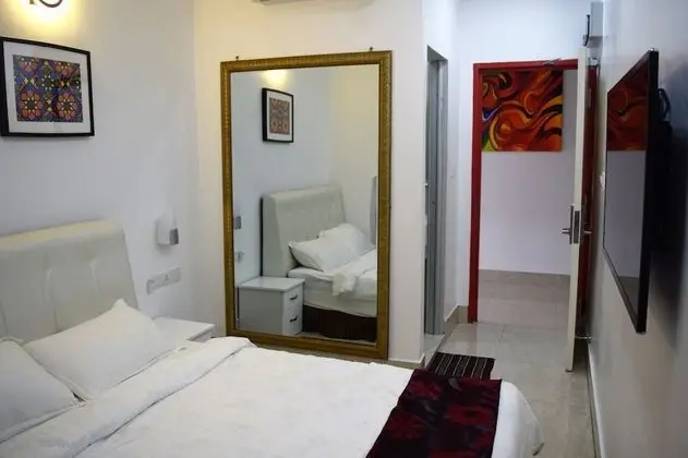 Deluxe Tek Büyük Yataklı Oda