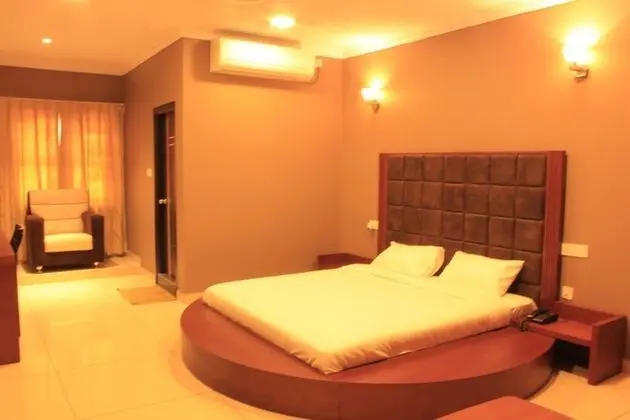 Deluxe Tek Büyük Yataklı Oda, 1 En Büyük (King) Boy Yatak, Sigara İçilebilir