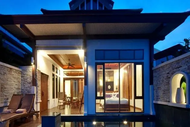 Sea Front Pool Villa