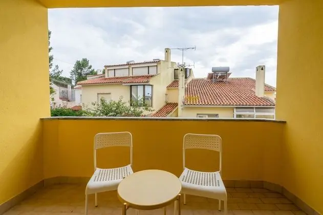 Tek Büyük veya İki Ayrı Yataklı Oda, Balkon