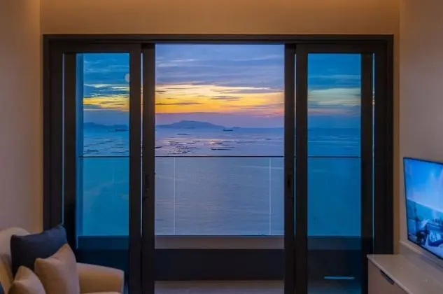 One Bedroom Suite