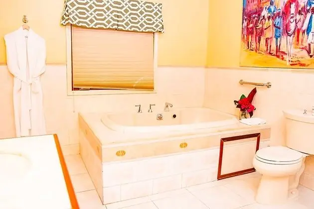 Premium Süit, 1 En Büyük (King) Boy Yatak, Okyanus Manzaralı (Jacuzzi)