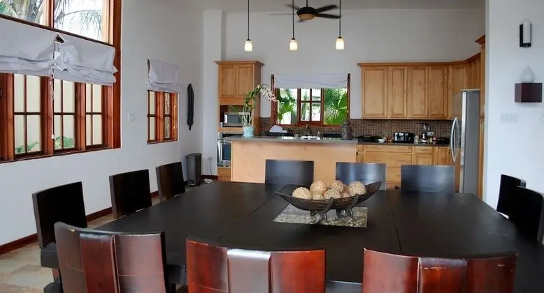 Villa, Okyanus Manzaralı, Okyanusa Sıfır