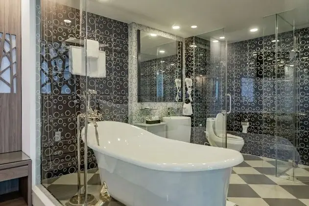 Deluxe Front Sea View