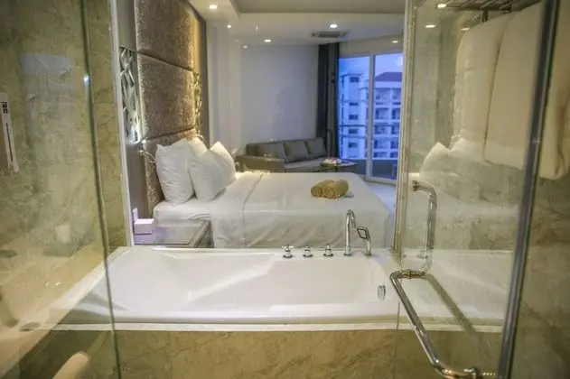 Deluxe Sea View