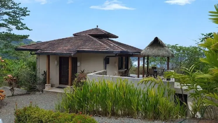 2 Bedroom Villa. Private pool and Air Conditioning