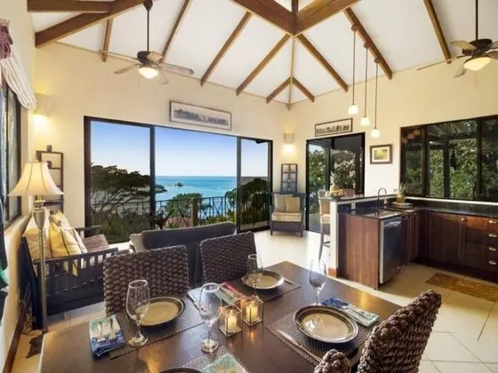 2 Bedroom Villa. Private pool and Air Conditioning
