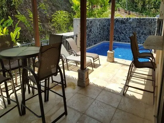 2 Bedroom Villa. Private pool and Air Conditioning