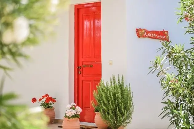 Traditional Villa (Agapi)