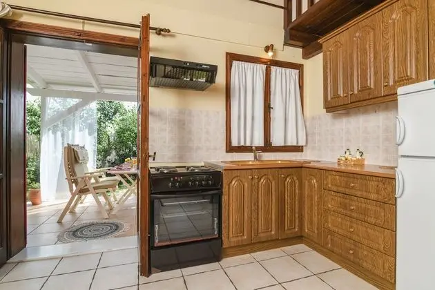 Traditional Villa (Fos)