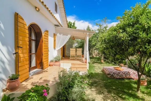 Traditional Villa (Fos)