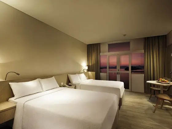 1 Çift Kişilik Veya 2 Tek Kişilik Yatak Premier Sea View