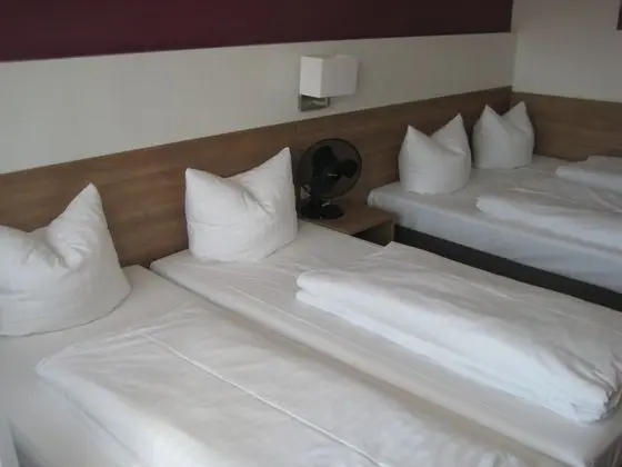 Comfort Dört Kişilik Oda