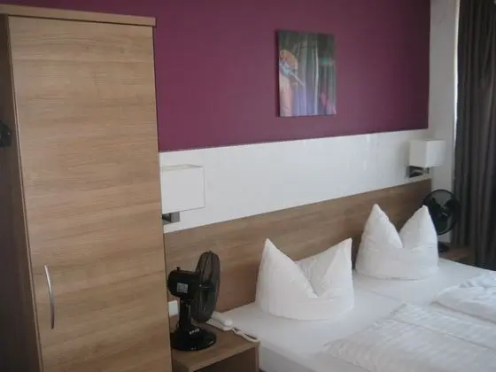 Comfort Tek Büyük veya İki Ayrı Yataklı Oda
