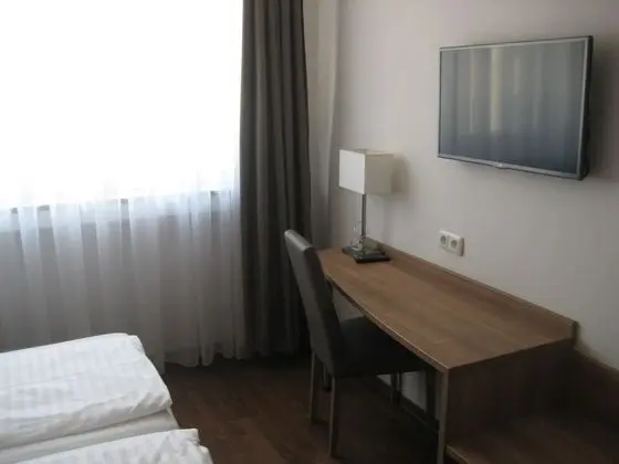 Comfort Tek Büyük veya İki Ayrı Yataklı Oda