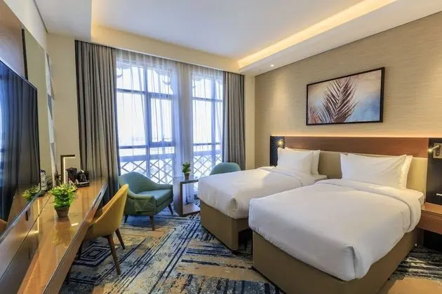 Executive Twin Room with Canal View