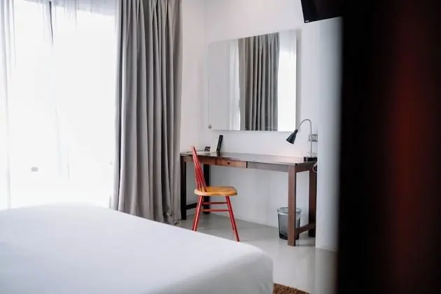 Classic King Bed