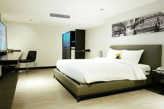 XL Suite with Jacuzzi
