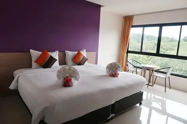 Deluxe Double Suite with Mountain View
