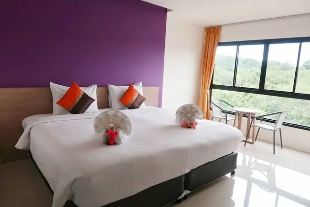 Deluxe Double Suite with Mountain View