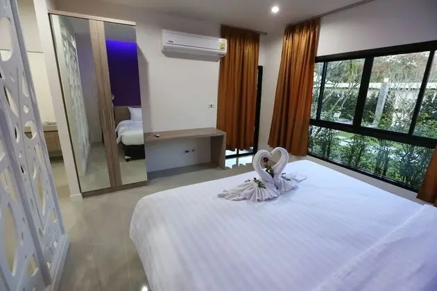 Deluxe Double Suite with Mountain View