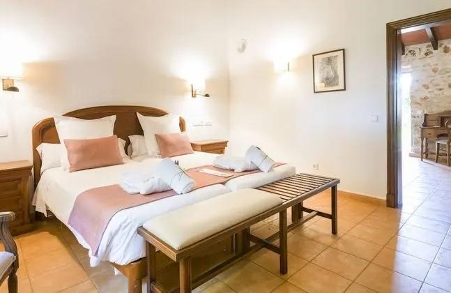 Süit, Teras, Bahçe Manzaralı (2 Adults + 1 Child)