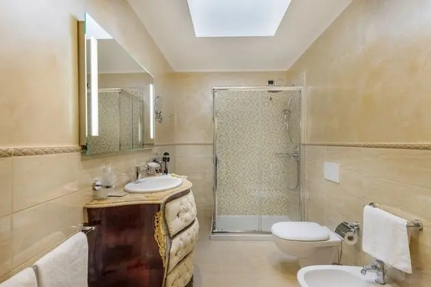 Süit, Teras (King with private spa and sauna)