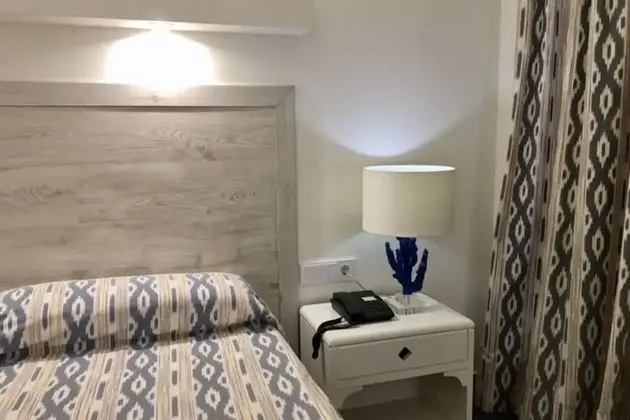 Tek Büyük Yataklı Oda, Balkon, Dağ Manzaralı
